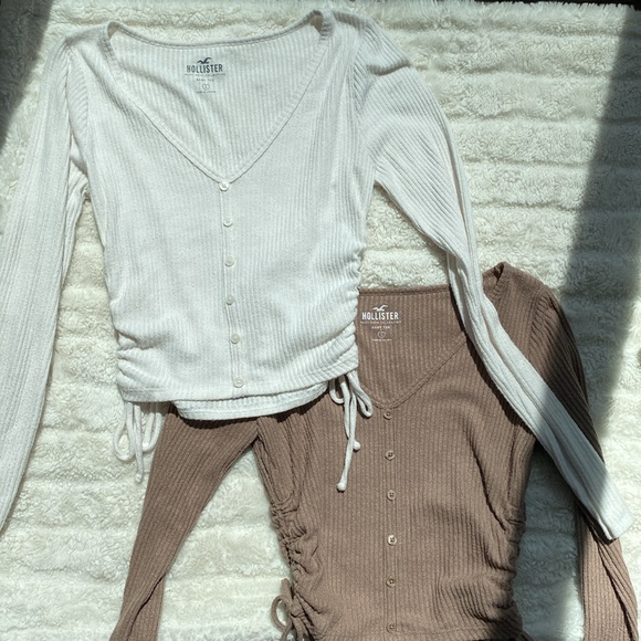 Hollister, Women’s “must have collection” Long sleeve Baby tee bundle - Picture 2 of 8
